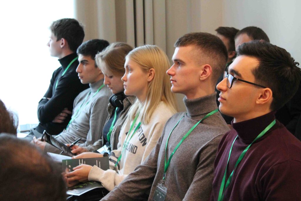 Сотрудники Субтропического научного центра РАН приняли участие в форуме молодых ученых «Наука сегодня – будущее завтра»